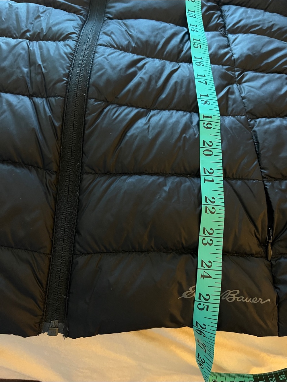 Eddie Bauer Women’s CirrusLite Black Quilted Puffer Jacket; Size Large - Picture 8 of 8